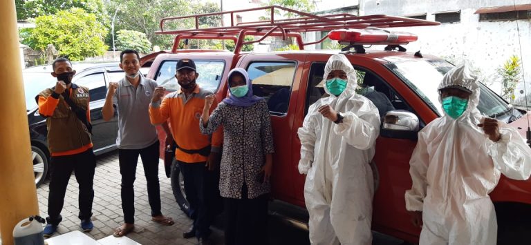 Gandeng BNPB, Pemerintah Botoran Melakukan Kegiatan Penyemprotan Disinfektan